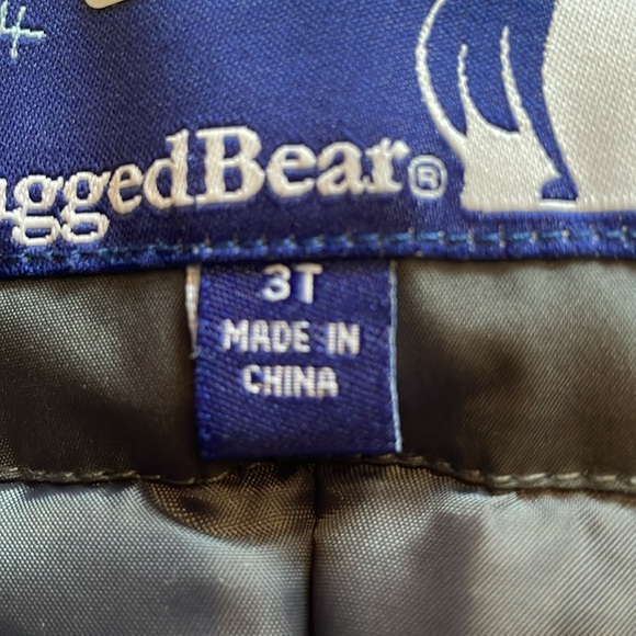 Size 3T rugged bear coat and snowpants set EUC - Picture 7 of 7